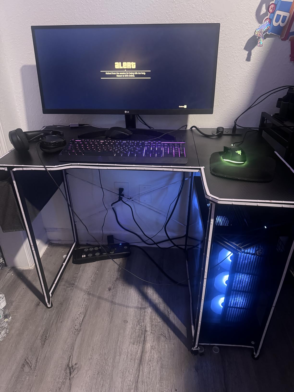 Acrolix L Shaped Gaming Desk 40 Inch - Computer Corner Desk with Power Outlets, Reversible Shelves & Storage Bag for Home Office, PC Gaming Table, Black Carbon customer photo 1