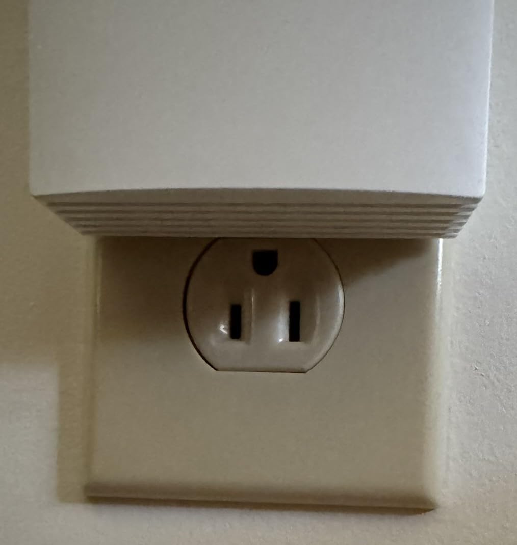 TP-Link AV1000 Powerline Ethernet Adapter+AX1500 Wi-Fi 6 WiFi Extender KIT customer photo 1