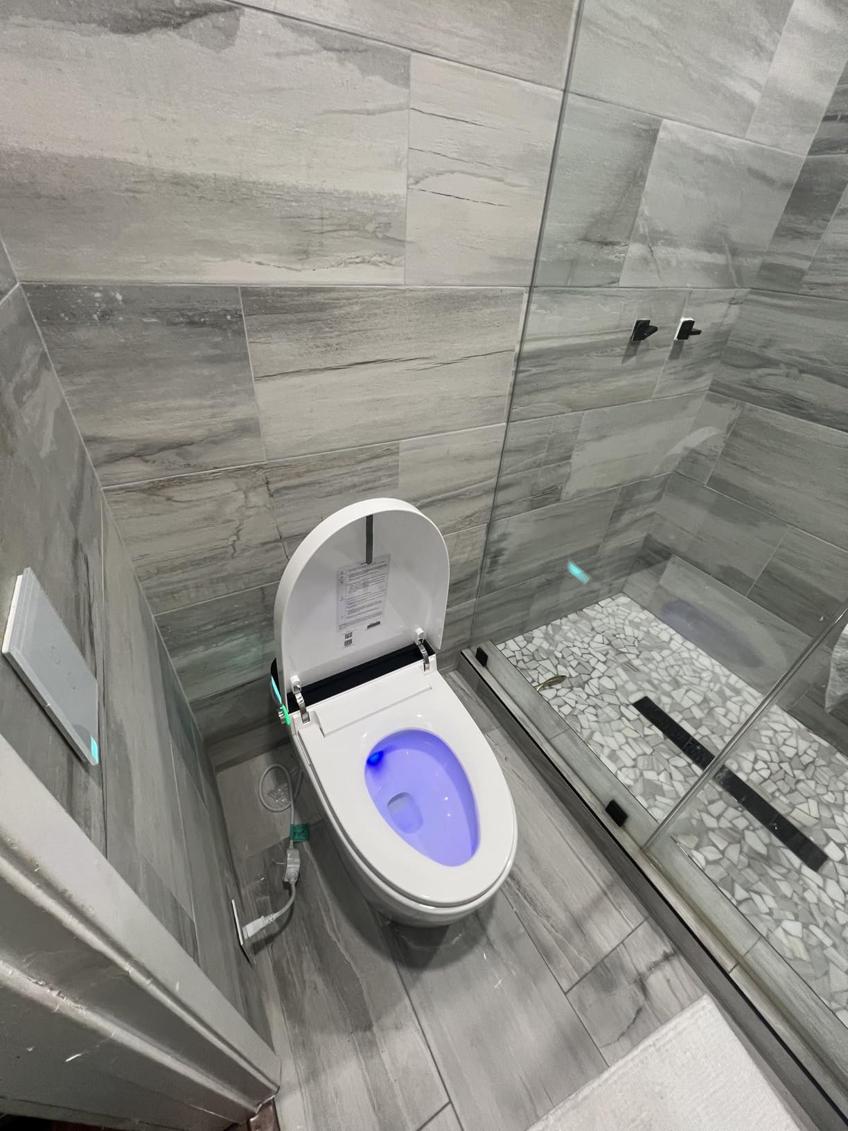 TDH Luxury Smart Bidet Toilet with Bidet Built In,Tankless Toilet Heat Seat | One Piece Toilets Warm Water & Dryer with Larger LED Display,Leave Seat Auto Flushing,Foot Sensor & Night Light customer photo 1