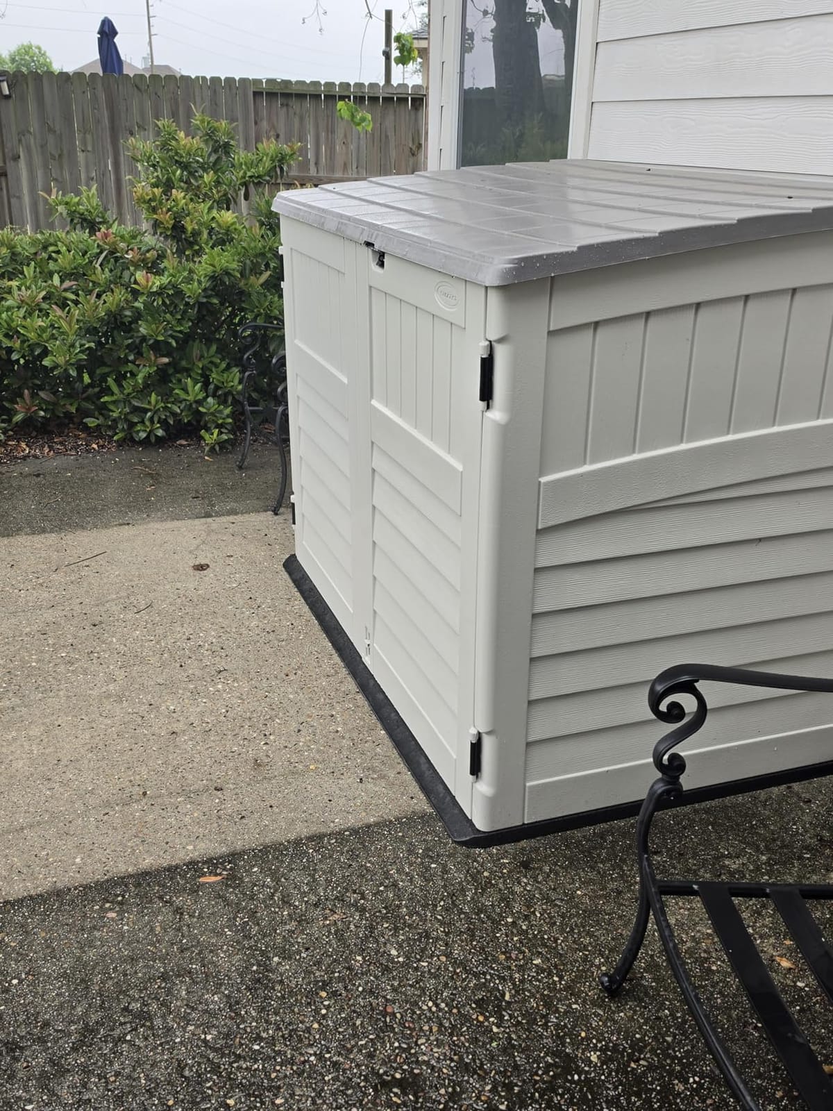 Suncast 5.9' x 3.7' Horizontal Stow-Away Storage Shed, Resin, Hinged Lid customer photo 1