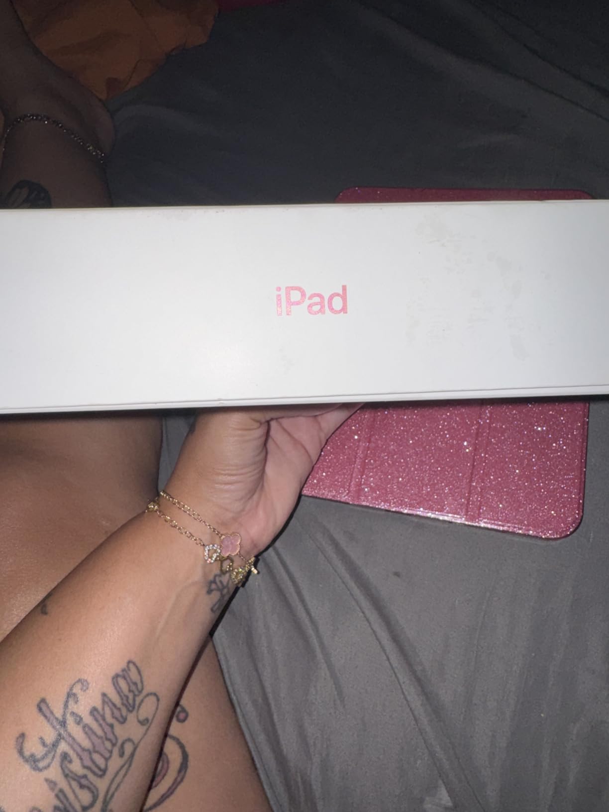 Apple iPad 11-inch: A16 chip, 11-inch Model, Liquid Retina Display, 256GB, Wi-Fi 6, 12MP Front/12MP Back Camera, Touch ID, All-Day Battery Life — Silver customer photo 1
