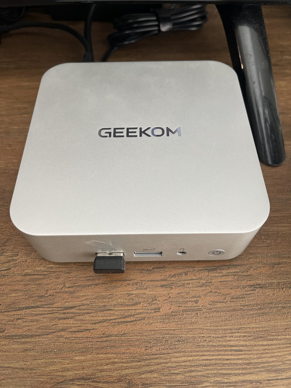 GEEKOM A8 Mini PC, Ryzen 7 8745HS, 16GB DDR5 Upgradeable RAM, 1TB SSD customer photo 1