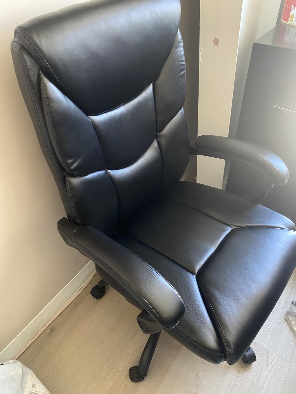 WAILOR 400lbs Office Chair with Foot Rest, Reclining Big and Tall Office Chair with Lumbar Support Spring Cushion, High Back PU Leather Computer Chair,Comfy Desk Chair for Home Office customer photo 1