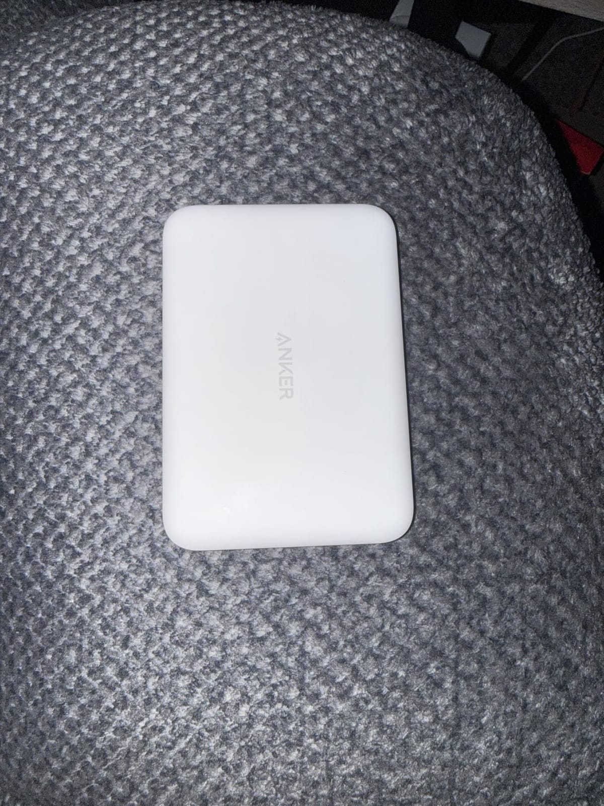 Anker Nano Magnetic Power Bank, 5,000mAh Qi2-Certified 15W Portable Charger customer photo 2