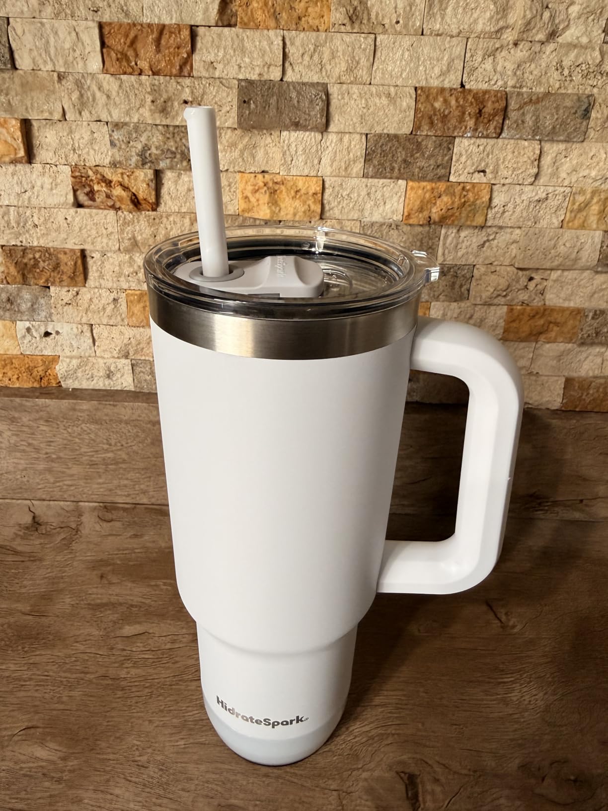 Hidrate Spark PRO 2 30oz Tumbler – Smart Hydration Tumbler with Clinically Accurate Water Tracking & Extended Battery Life - Syncs with Apple Health, Fitbit, Smart Rings & Smart Watches - White customer photo 2