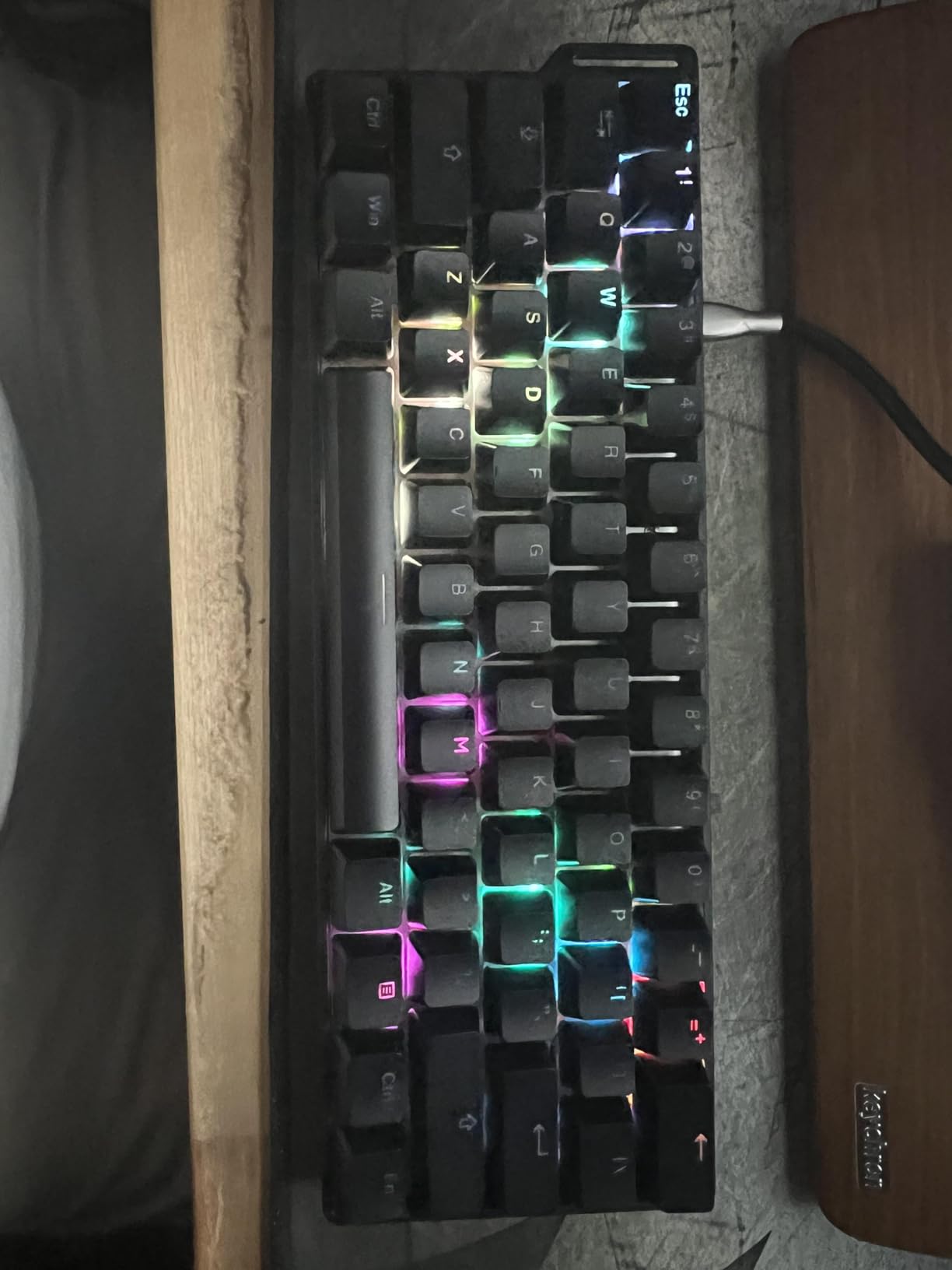 DAREU EK60 HE Hall Effect Magnetic Switch Mechanical Gaming Keyboard 60% customer photo 1