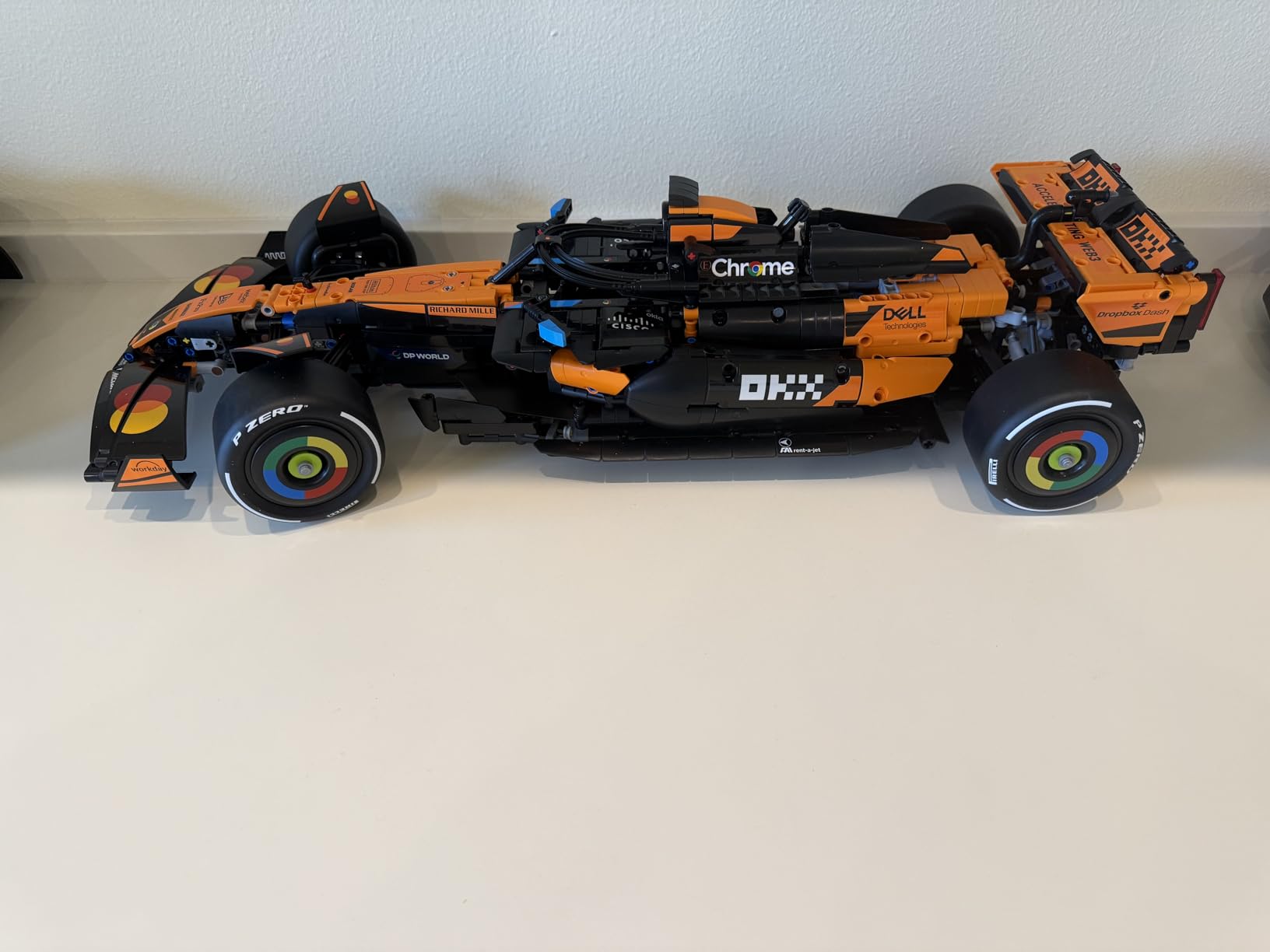 LEGO Technic McLaren MCL39 F1 Car 42228 customer photo 1