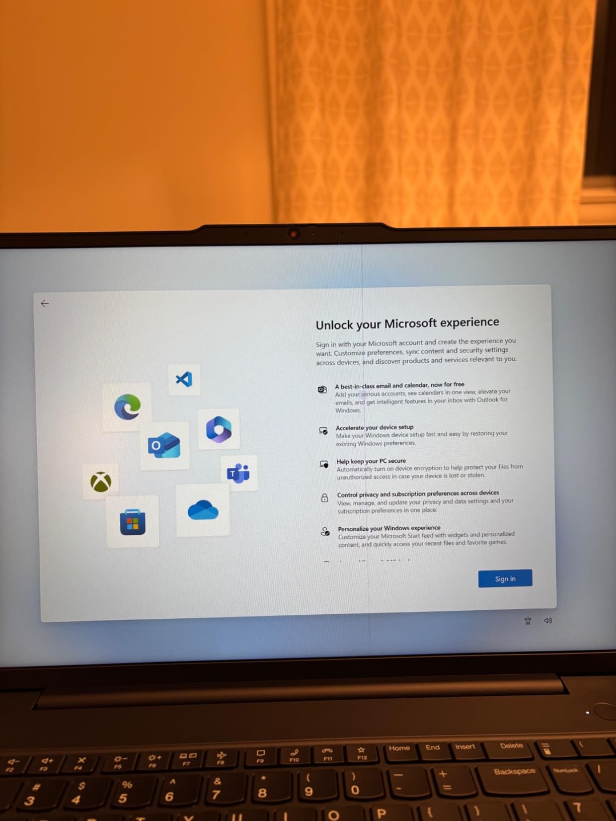 Lenovo Laptop V15, AMD Ryzen 3 7320U, 16GB DDR5, 512GB SSD, Windows 11 Pro customer photo 1