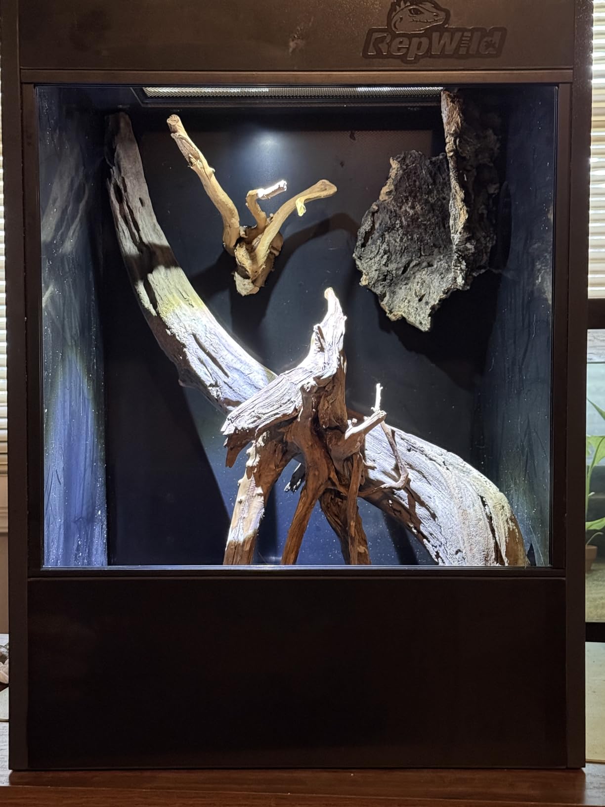 65 Gallon PVC Tall Reptile Terrarium, 24x18x36 Arboreal Enclosure customer photo 2