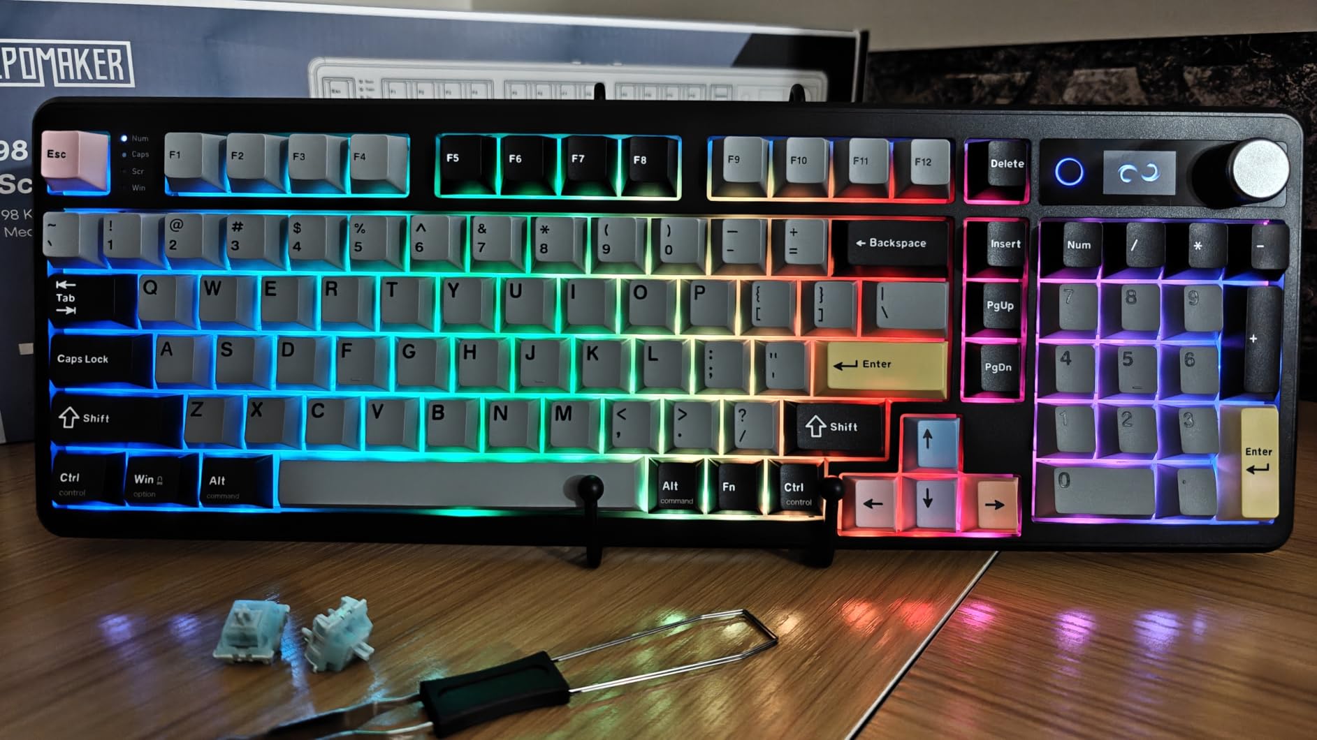 EPOMAKER TH99 PRO 96% Mechanical Keyboard with Screen & Knob, 10000mAh customer photo 2