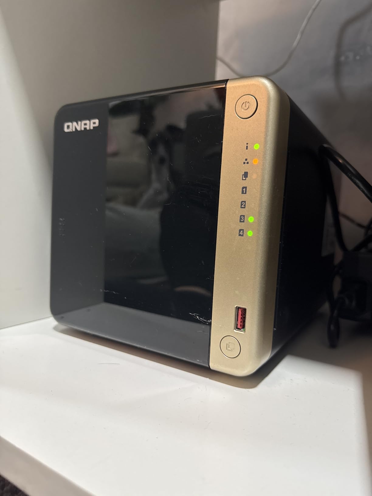 QNAP TS-664-8G-US 6 Bay Desktop NAS customer photo 2