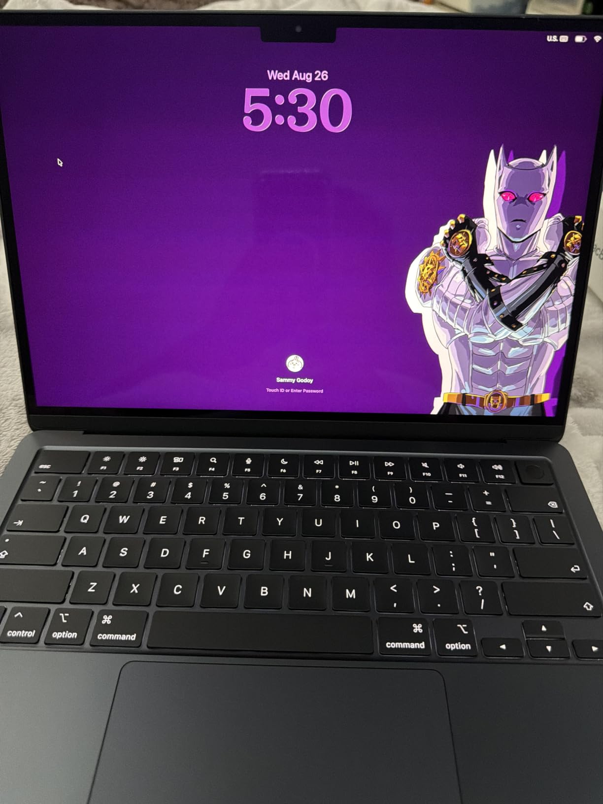 Apple 2026 MacBook Air 13-inch Laptop with M5 chip: Built for AI, 13.6-inch Liquid Retina Display, 16GB Unified Memory, 512GB SSD, 12MP Center Stage Camera, Touch ID, Wi-Fi 7; Silver customer photo 1