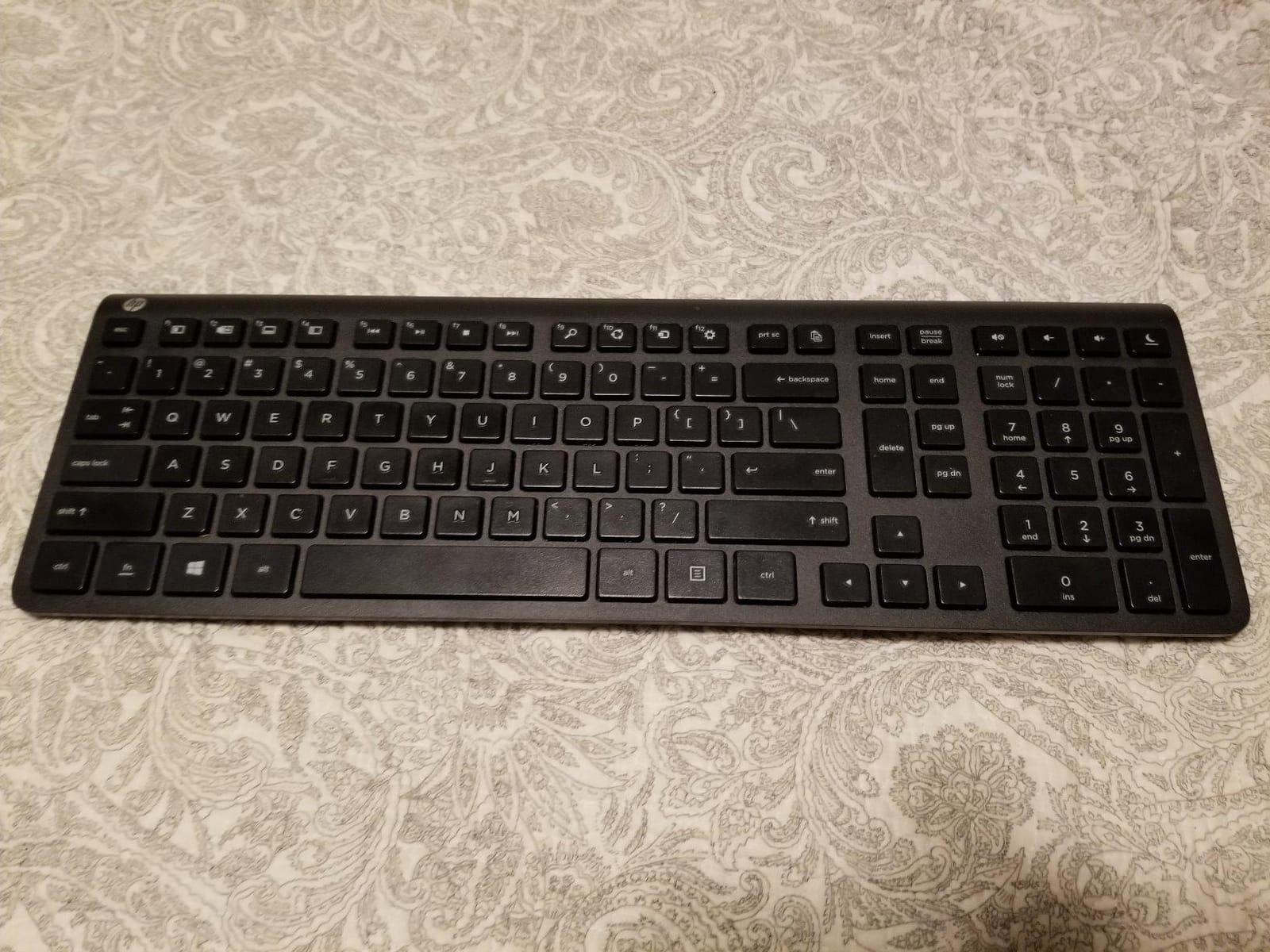 HP GK400F Mechanical Keyboard, Wired USB Full Size 104 Keys Gaming and Office Keyboard with Brown Switches, Metal Panel, Double-Shot Keycaps, Ice Blue Backlit, QWERTY, Silver White customer photo 1