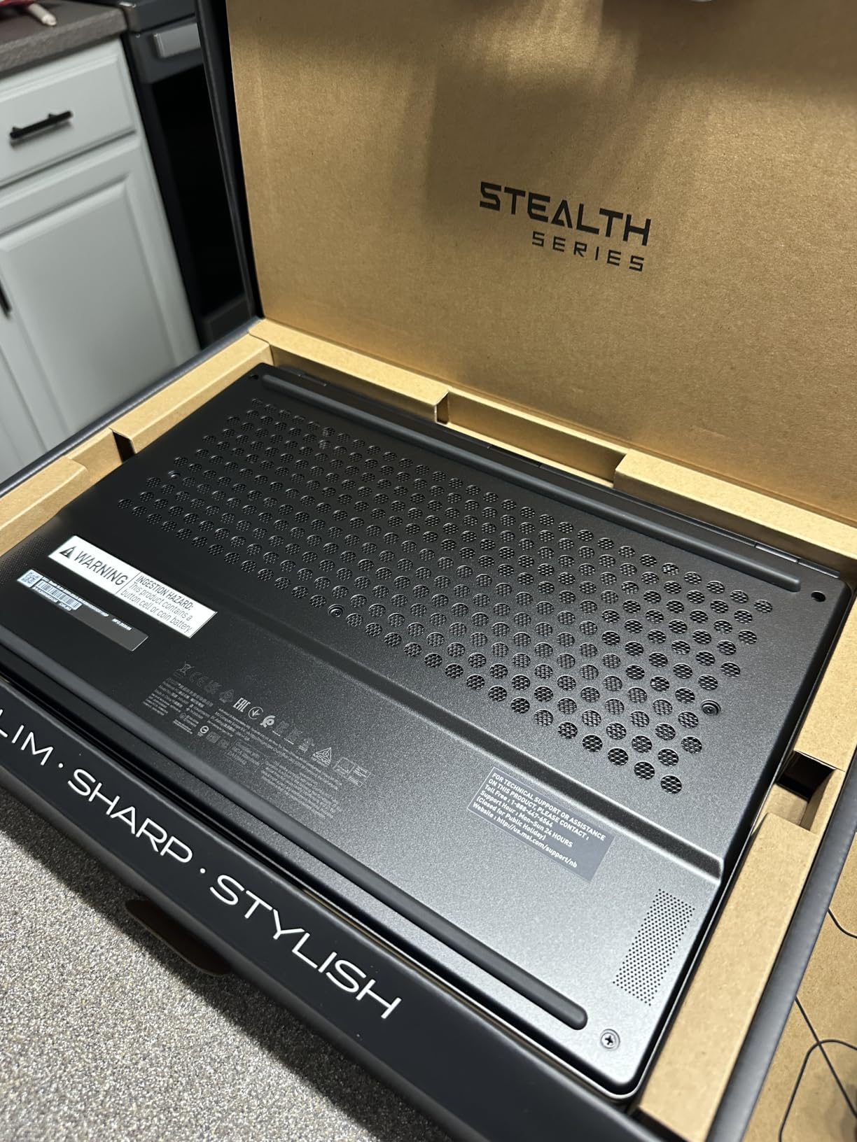 msi Stealth 16 AI+ 16” 240Hz QHD+ OLED Gaming Laptop: Intel Core Ultra 9 386H, NVIDIA Geforce RTX 5070Ti, 32GB DDR5, 1TB NVMe SSD, Wi-Fi 7, Win 11 Home: Charcoal Black B3WH-036US customer photo 1