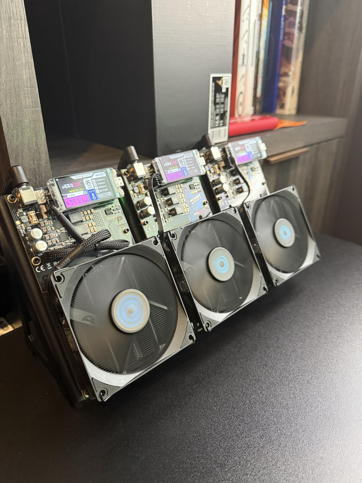 NerdQaxe++ Silent Bitcoin Miner – 6 TH/s @ 100W | 4× BM1370 ASIC Chips | Wi-Fi | AxeOS Open-Source | Includes 12.4V 10A Power Supply & Metal Stand customer photo 1