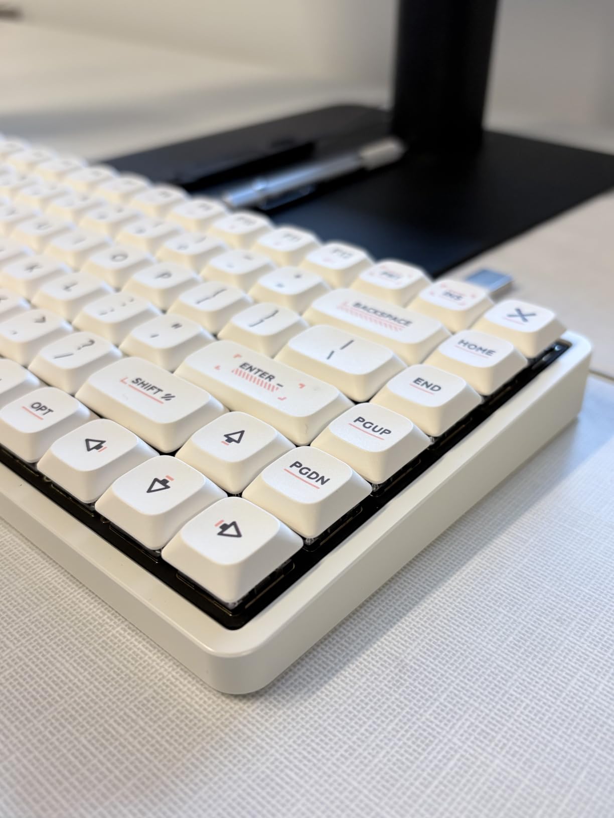 IQUNIX Magi75 Low Profile Wireless Mechanical Keyboard customer photo 1