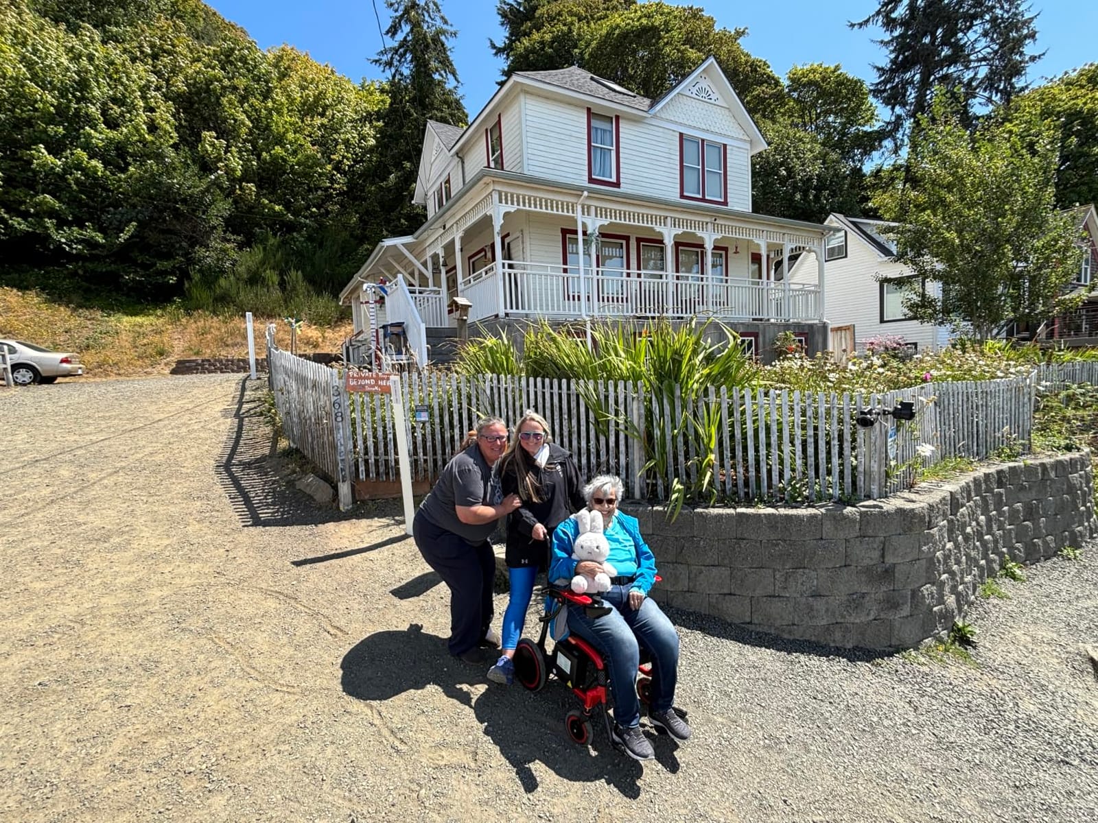 30+Mile Lightest Electric Wheelchair, 100% Carbon Fibre, LCD Screen, Brushless Motor,All Terrain Power Wheelchair Airline Approved, Portable Wheelchairs with 2 Lithium Batteries customer photo 2