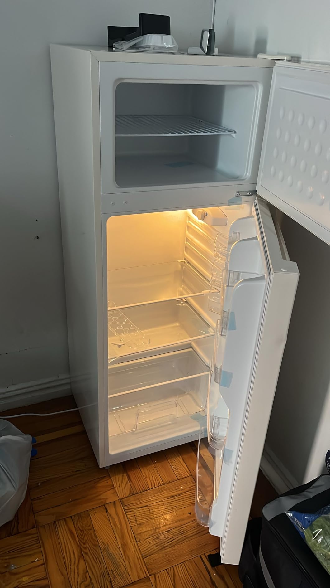 BANGSON 7.7 Cu.Ft Refrigerator with Top Freezer Apartment Size Black customer photo 1