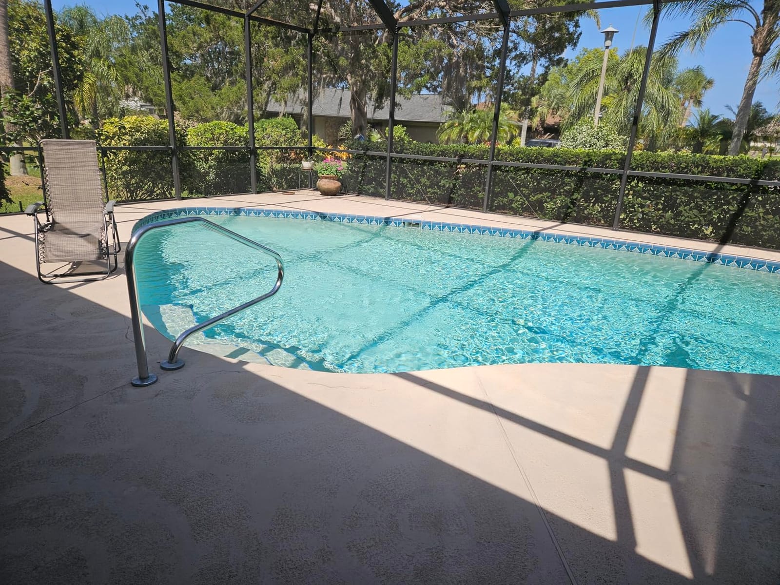 AquaChek 7-Way Pool and Spa Test Strips - Silver Pool Test Strips For pH, Total Chlorine, Free Chlorine, Bromine, Alkalinity, Total Hardness, and Cyanuric Acid - Water Quality Testing Kit (100 Strips) customer photo 2
