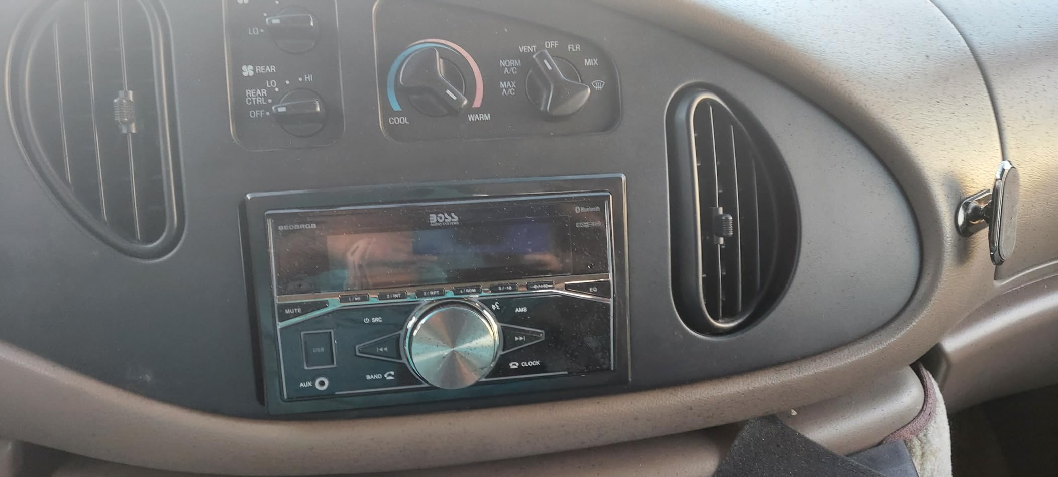 BOSS Audio Systems 820BRGB Double DIN Bluetooth Car Stereo, No DVD, USB customer photo 1