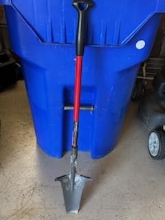 Root Slayer 22311 Nomad Garden Spade, Serrated Edge, Red customer photo 2