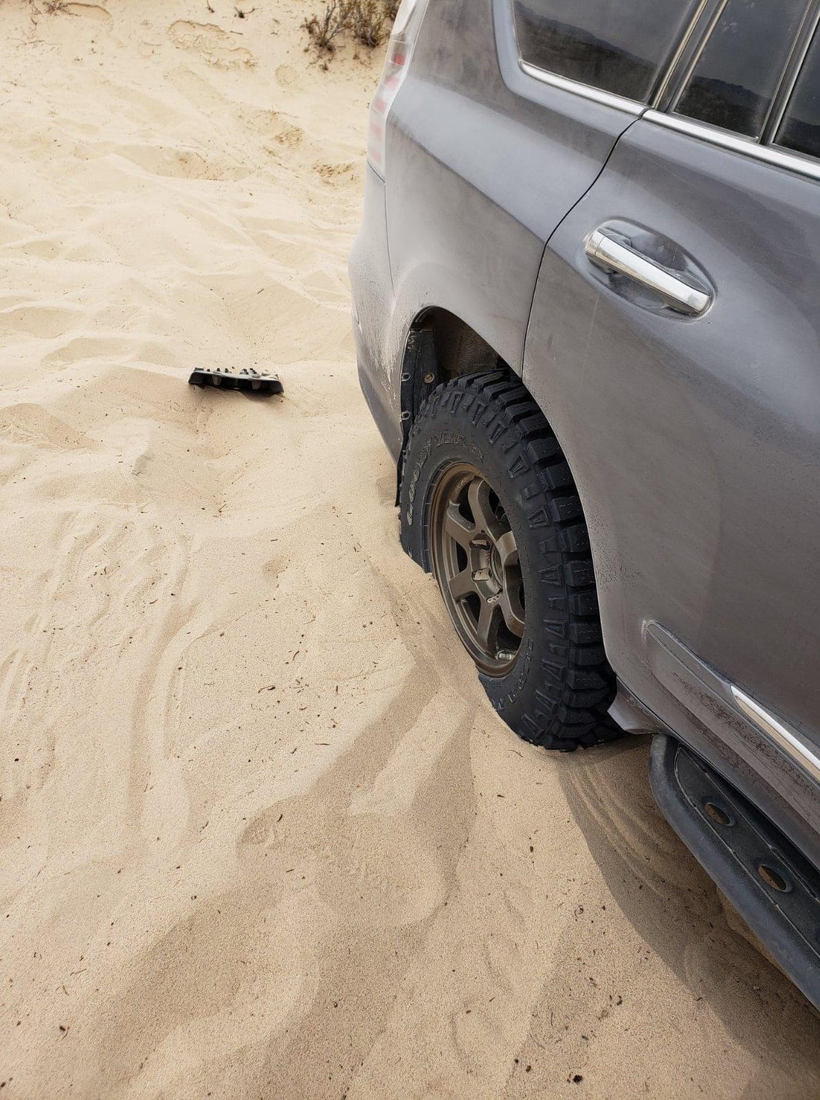 ARB TREDPROMGO Vehicle Recovery Boards Traction Tracks and Extraction Device for Off-Road Mud, Sand, & Snow(Grey/Orange) customer photo 2