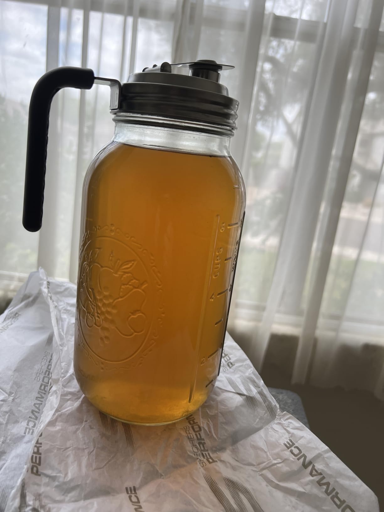 Ball Wide Mouth Clear Glass Canning Quart 32 Oz Mason Jars with Lids, 12 Pack customer photo 2