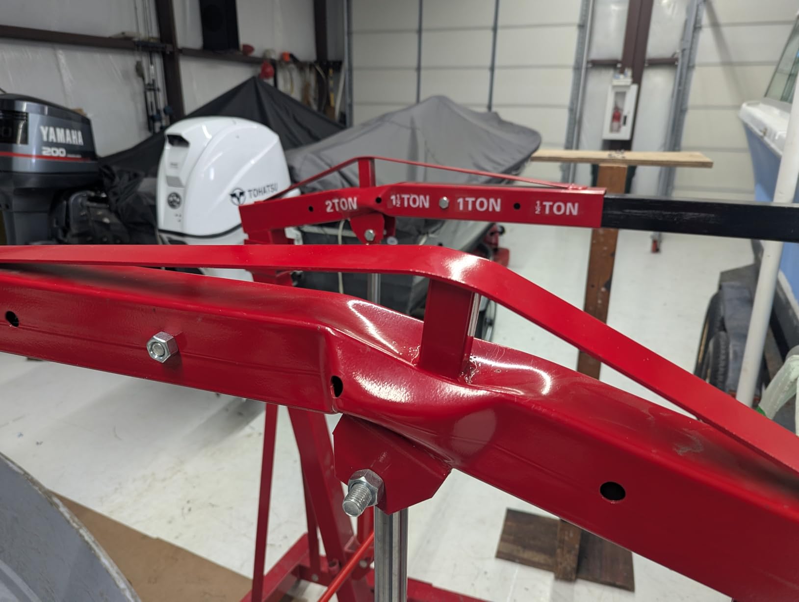 2 Ton Hydraulic Engine Hoist Crane, 4400LBS Folding Cherry Picker customer photo 1