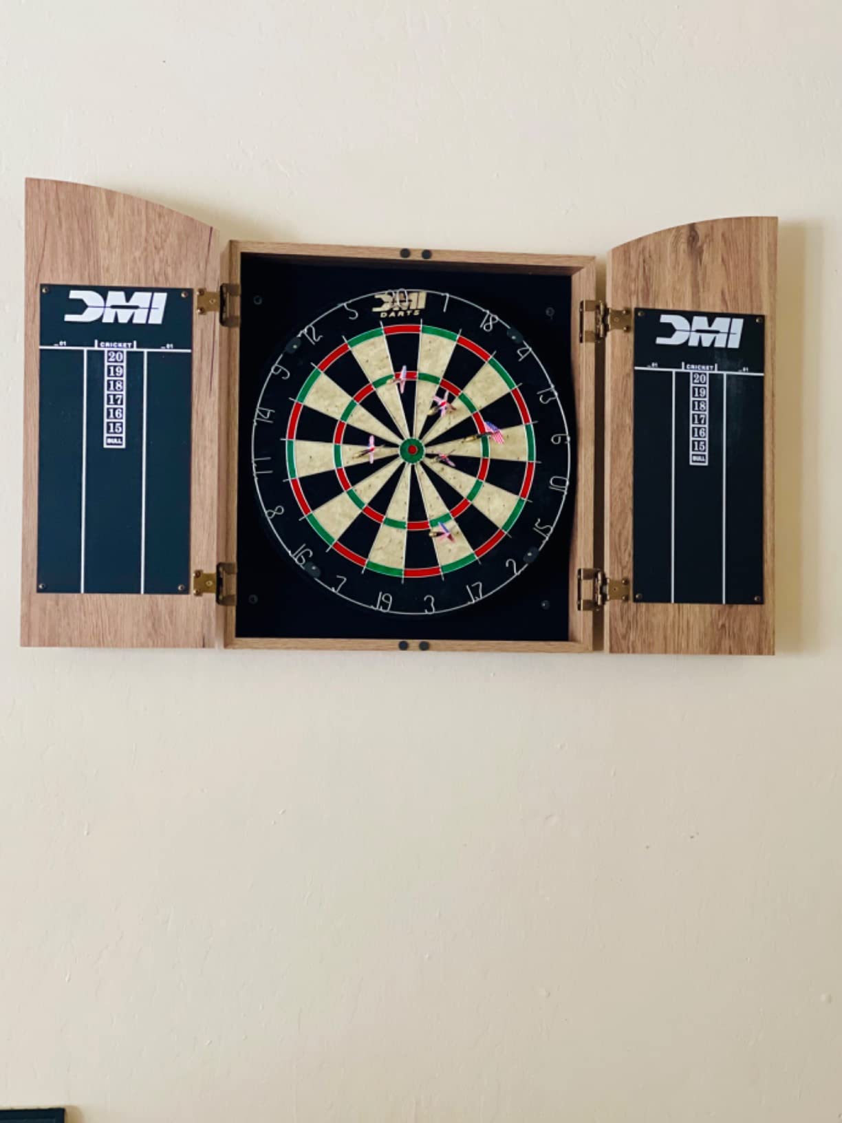 DMI Sports Dublin Bristle Dartboard Cabinet Set customer photo 1