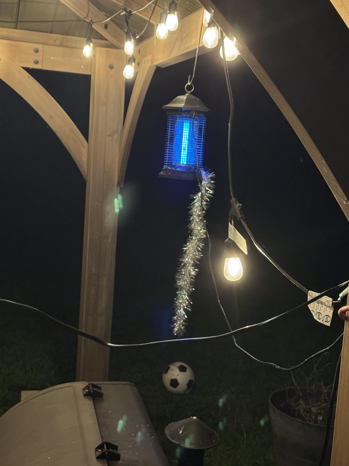 AMUFER Bug Zapper Outdoor & Indoor, 18W & 4400V, 1/2 Acre, 5.5-Ft Cord customer photo 2