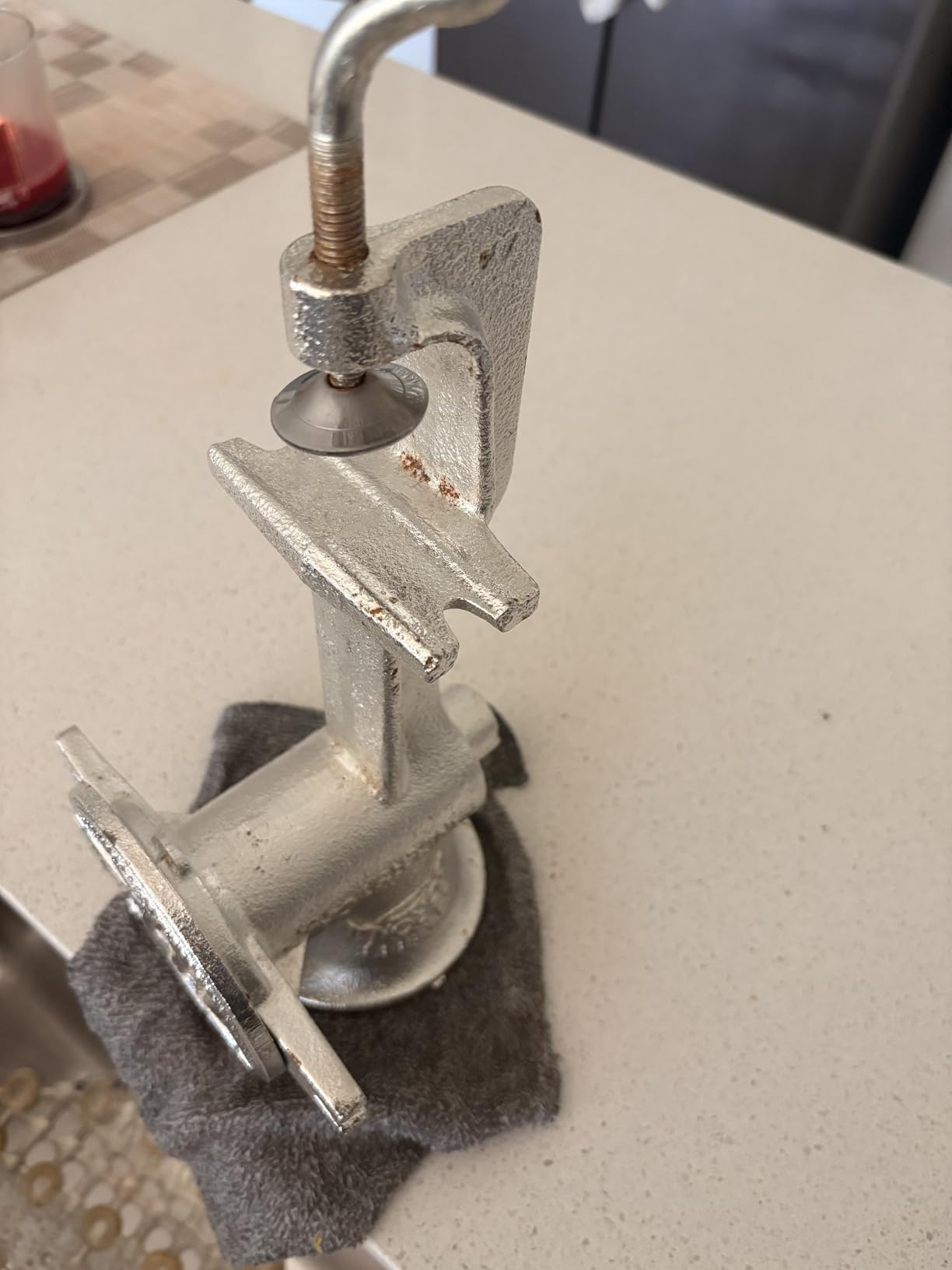 Corona Manual Grain Mill, Molino para Moler Maiz, Cast Iron Grinder customer photo 2