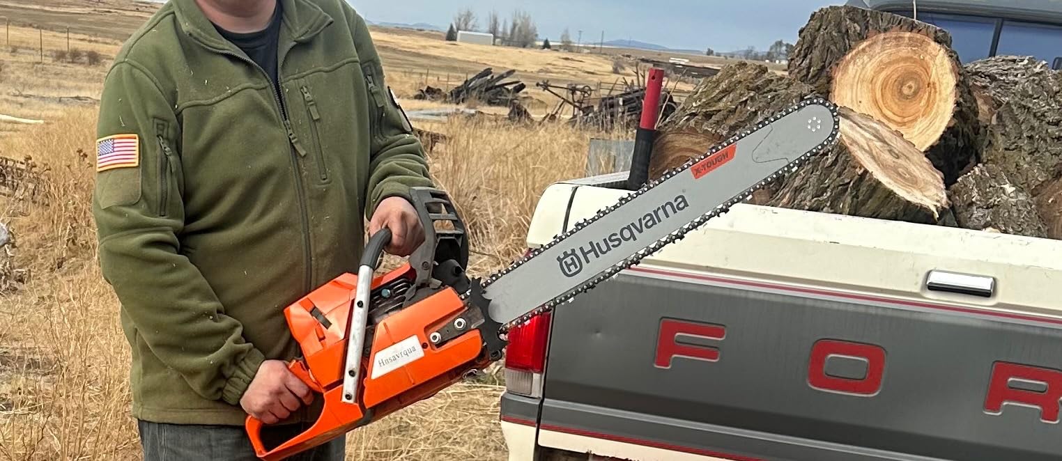 72CC 24 Inch Gas Chainsaw 2-Stroke Gasoline Powered Chain Saw with Handheld Cordless Gas-Powered Chain Saws Single Cylinder Chainsaws for Cutting Forest Trees Wood, Garden, Farm Cutting customer photo 1