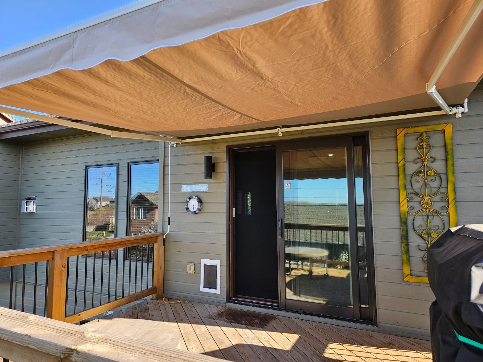 Outsunny 12' x 10' Retractable Awning Manual Crank Handle Charcoal Gray customer photo 1