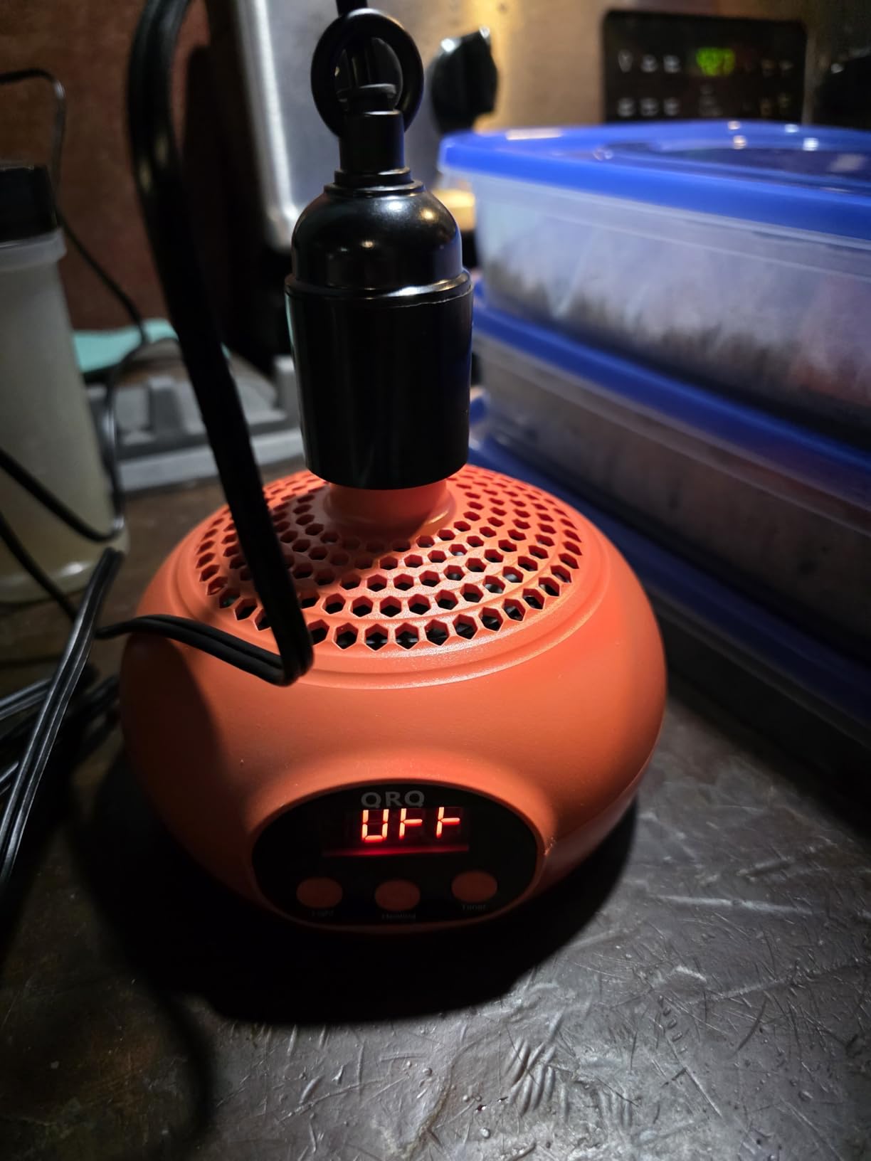 QRQ Chicken Coop Heater, 200W-350W-500W Reptile Heat Lamp with UVA UVB Dimmable Light 3-6-9-12H Timer, Chicken House Dog House Greenhouse Heater Outdoor,for Dog Cats Reptile Bird customer photo 2
