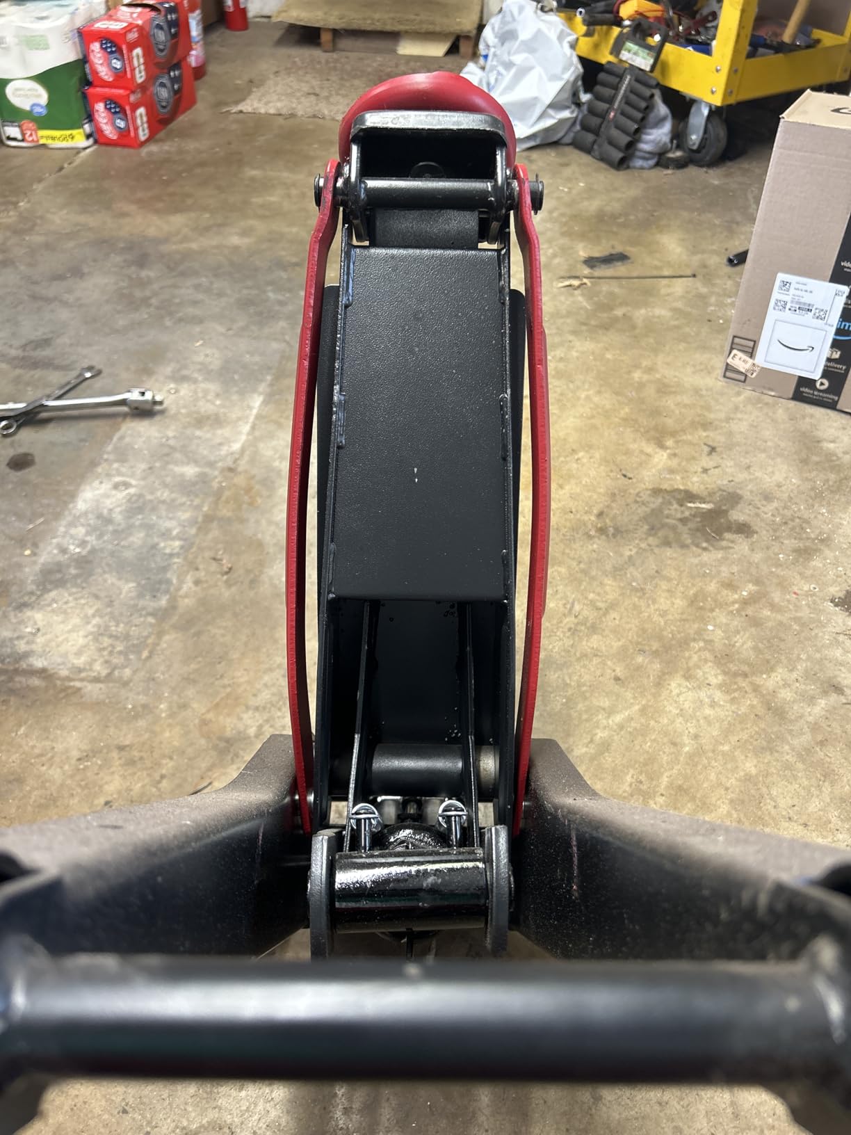 Maxority 3-Ton (6600lbs) Low Profile Hydraulic Heavy-Duty Steel Floor Jack with Dual Pistons Quick Lift Pump, Home and Workshop Car Maintenance for Various Vehicles (Random Color, 3 Ton Low Profile) customer photo 1