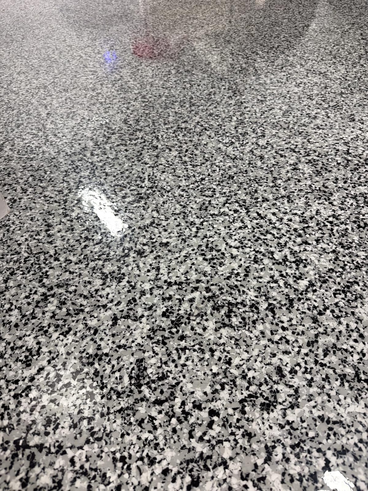 Epoxy Resin Coating 3 Gallon Kit - Clear- Standard Cure Speed - for Floors, Counter Tops, Garages & More -100% Solids -2 Components - Self Leveling, Chemical Resistant, Solvent-Free customer photo 1