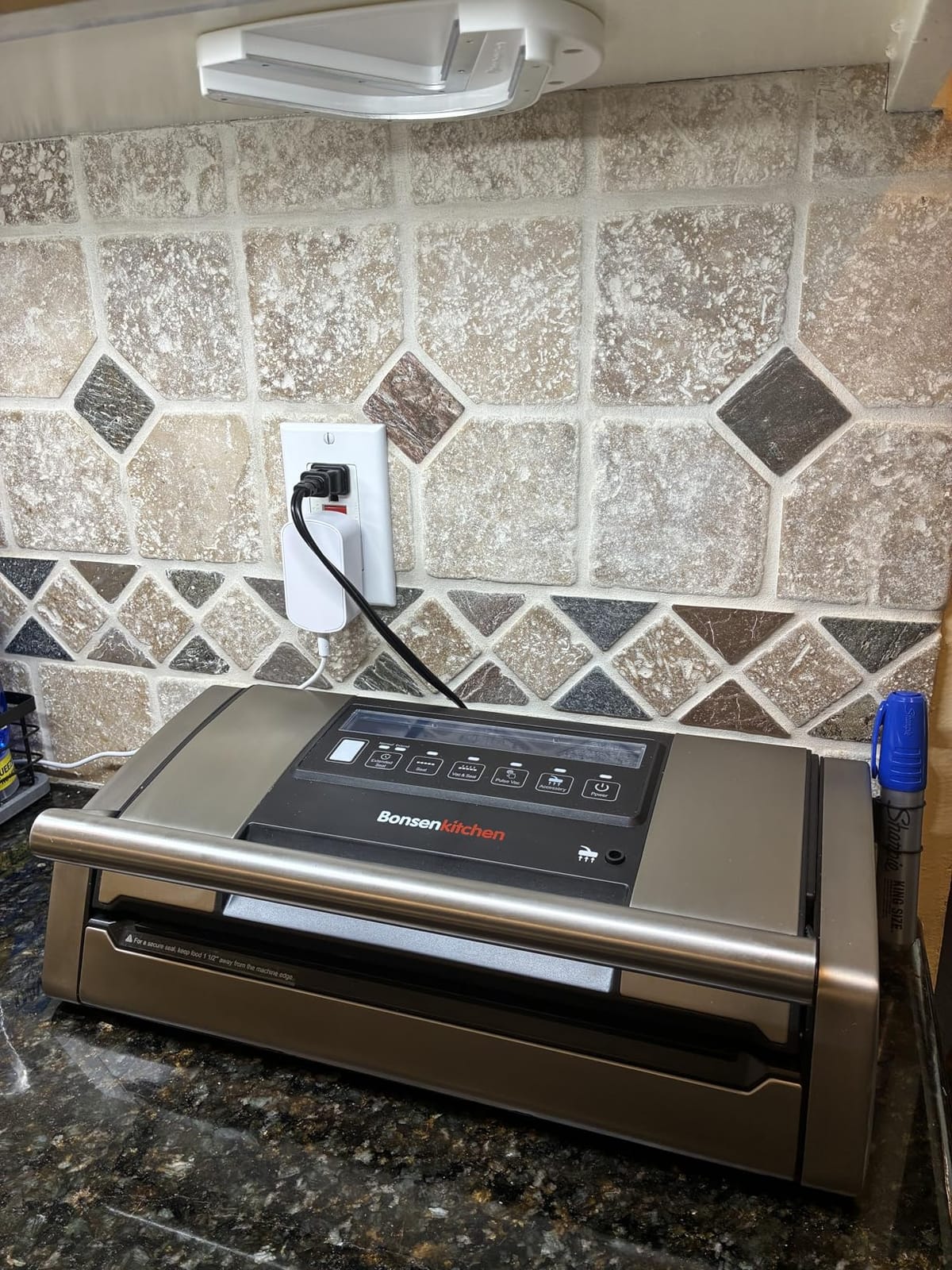 Bonsenkitchen Vacuum Sealer for Food, Easy-Lock Handle with Digital Timer customer photo 1