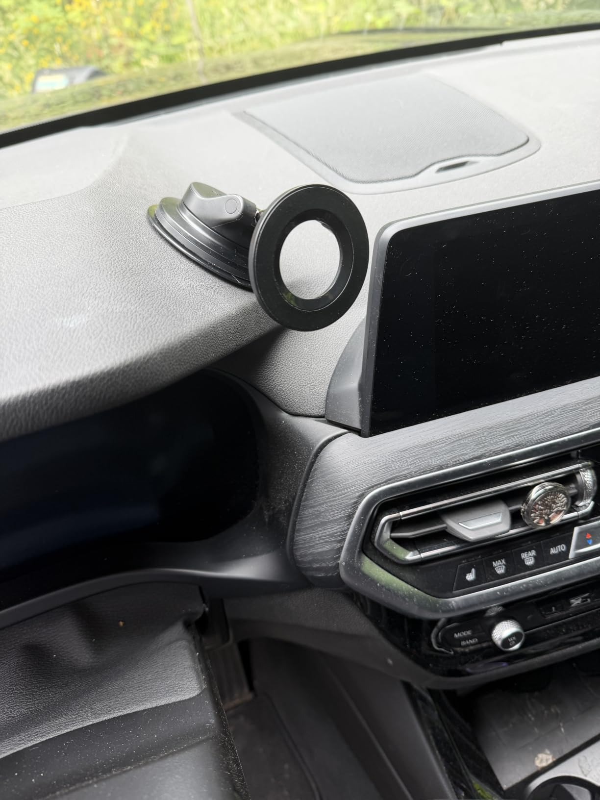 LISEN for MagSafe Car Mount [3800gf Strong Magnet&90+LBS Suction] 360° Adjustable Vacuum Magnetic Phone Holders for Your Car, for iPhone 18 Pro Max 17 16 15 14 13 12 Plus Air for Shower All Smartphone customer photo 1