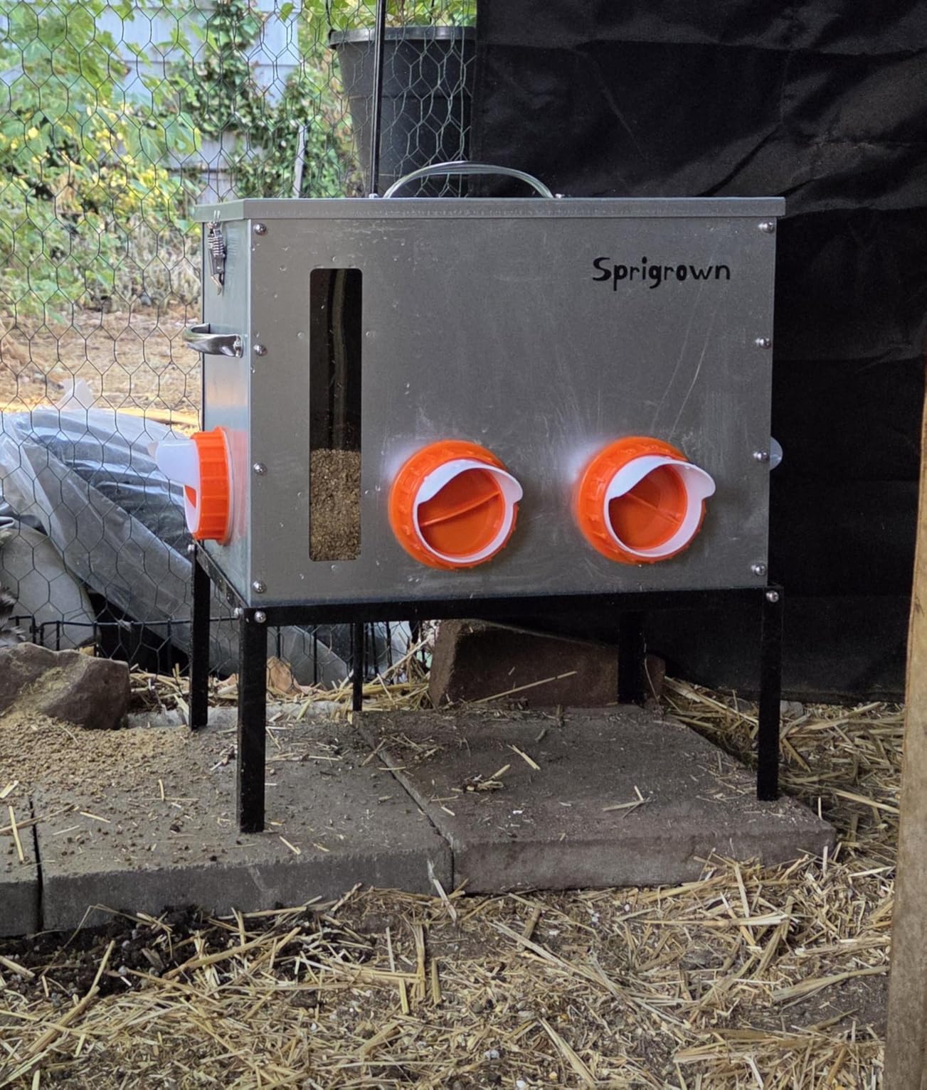 Metal Chicken Feeder 40lb, No Waste Automatic Chicken Feeder with Window, Galvanized Large Capacity Poultry Equipment, Rodent Proof, Rat Proof, Weatherproof Silo, Outdoor Coop, Comederos para Gallinas customer photo 2