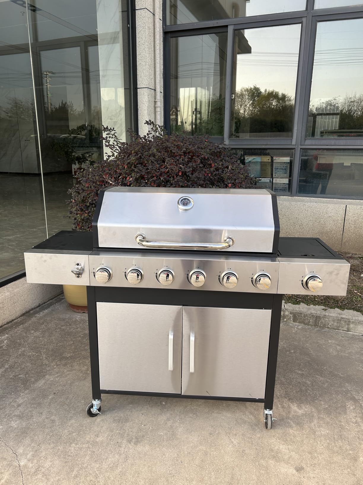 6 Burner Propane Gas Grill with Side Burner, Cast Iron Grates & Griddle Combo, Large Cabinet BBQ with Warming Rack for Backyard Patio, 620 SQ. IN. Cooking Area customer photo 2